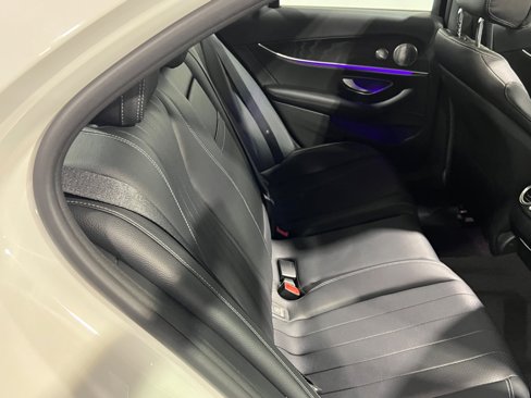 Used 2017 Mercedes-Benz E 300 4MATIC image 34