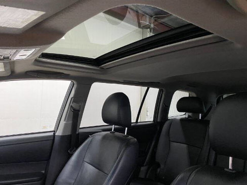 Used 2012 Toyota Highlander Limited image 12