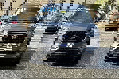 Certified 2024 Ford Escape ST-Line image 10