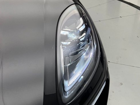 Certified 2024 Porsche Macan image 51