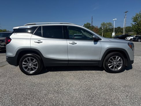 Used 2022 GMC Terrain SLT image 7