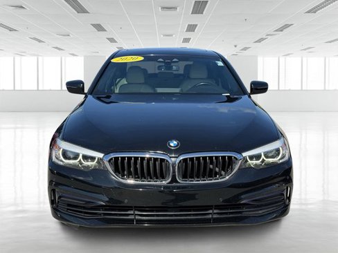 Used 2020 BMW 530e w/ Convenience Package image 2