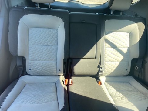 Used 2019 Chevrolet Equinox LS image 9