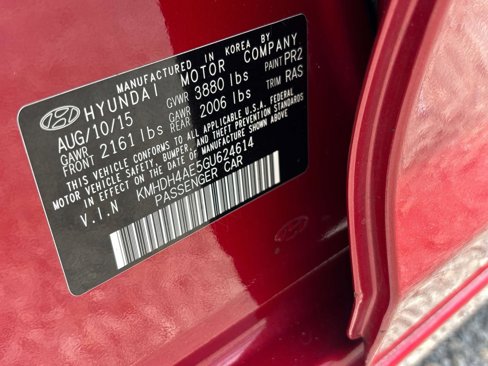 Used 2016 Hyundai Elantra SE w/ Option Group 02 image 29