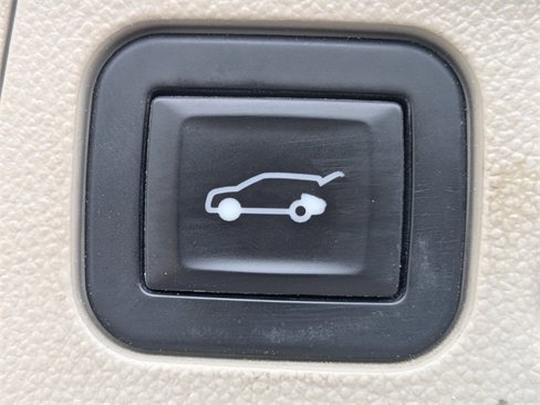 Used 2019 GMC Acadia Denali image 13