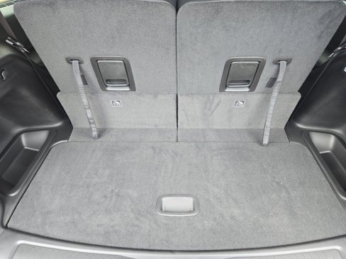 New 2025 Jeep Grand Cherokee L Laredo image 11