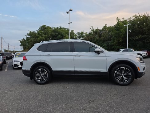 Used 2018 Volkswagen Tiguan SEL image 15