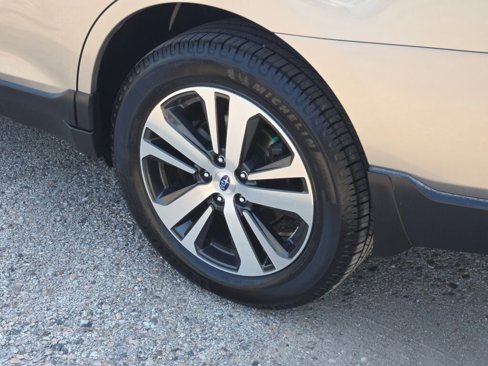 Used 2019 Subaru Outback 2.5i Limited w/ Popular Package #2 image 15