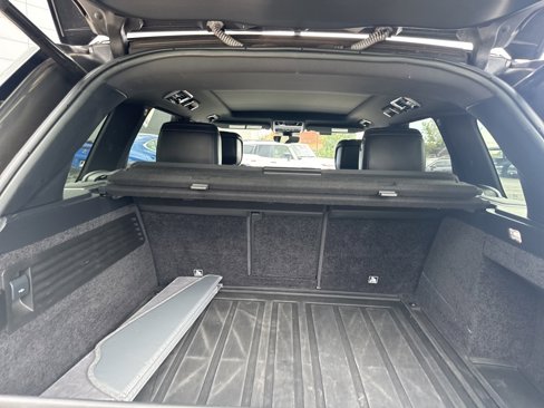 Used 2018 Land Rover Range Rover HSE image 10