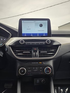 Used 2021 Ford Escape SE image 15