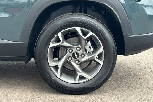New 2025 Chevrolet Trax LT w/ LT Convenience Package image 25