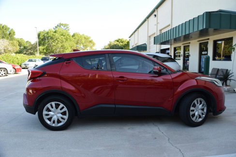 Used 2020 Toyota C-HR LE image 7