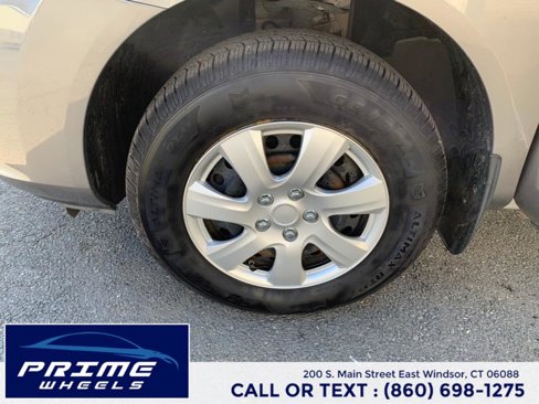 Used 2012 Nissan Rogue S image 21