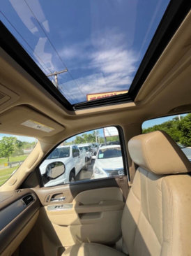 Used 2011 Chevrolet Suburban LT w/ Luxury Package image 20