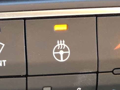 Used 2019 Jeep Wrangler Unlimited Sahara image 14