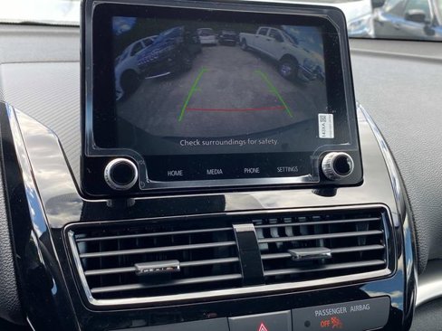New 2024 Mitsubishi Eclipse Cross LE image 10