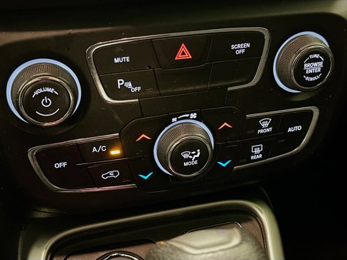 Used 2018 Jeep Compass Sport w/ Tech Group image 23