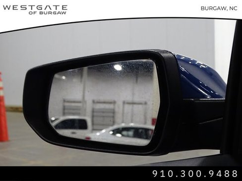 Used 2023 Chevrolet Malibu LT image 31