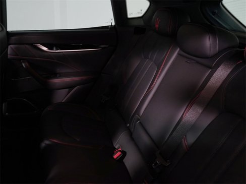New 2024 Maserati Levante GT Ultima image 17