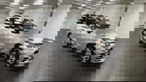 Certified 2018 Chevrolet Cruze LS image 2
