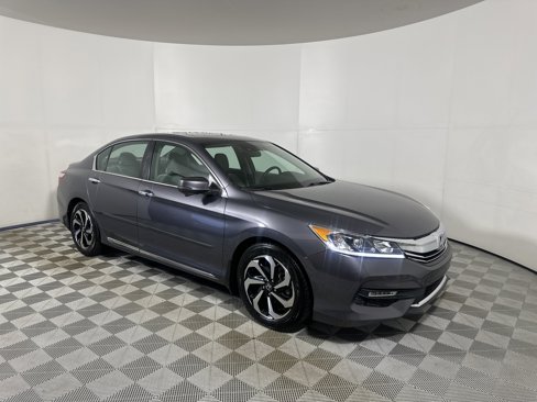 Used 2016 Honda Accord EX image 1