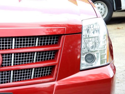 Used 2013 Cadillac Escalade Premium image 31