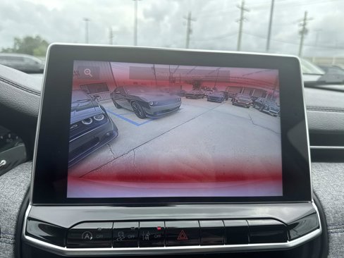 Certified 2022 Jeep Compass Latitude image 25