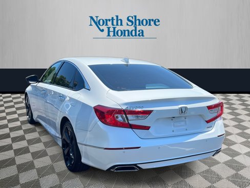 Certified 2018 Honda Accord Touring image 5