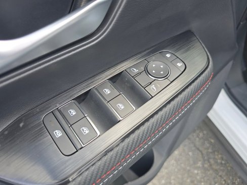 New 2025 Nissan Kicks SR w/ SR Premium Package image 24