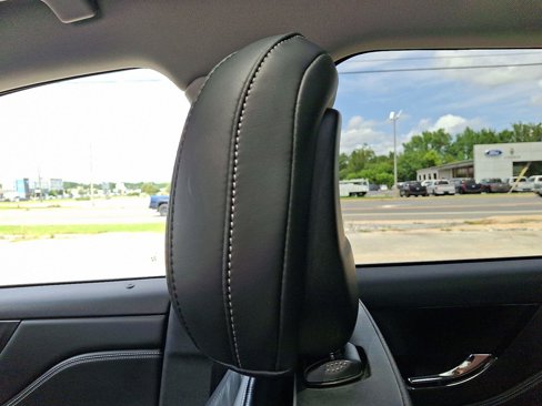 Used 2020 Lincoln Corsair Reserve w/ Equipment Group 201A image 17