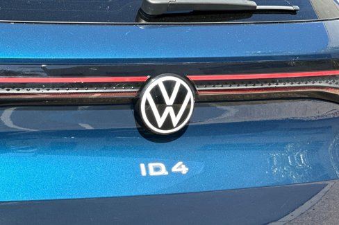 Certified 2023 Volkswagen ID.4 Pro image 28