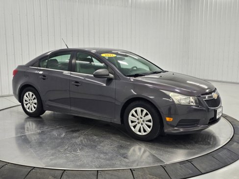 Used 2011 Chevrolet Cruze LS w/ Connectivity Package image 33