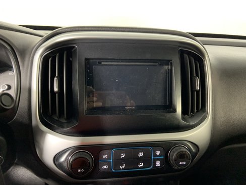 Used 2016 Chevrolet Colorado LT w/ Midnight Edition image 11