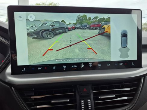 New 2025 Ford Escape SE image 17