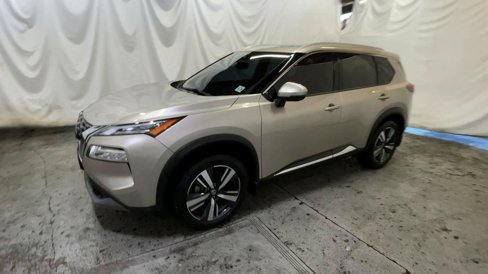 Used 2021 Nissan Rogue SL w/ Premium Package image 4