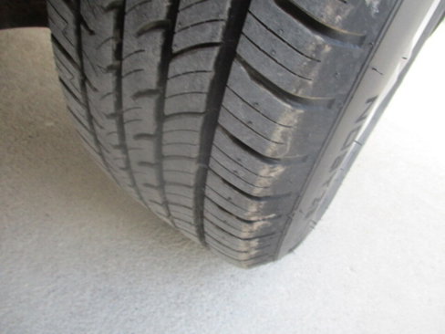 Used 2012 Nissan Rogue SV w/ Premium Pkg image 11