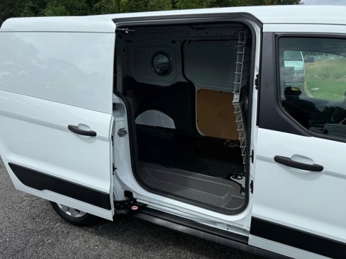 Used 2021 Ford Transit Connect XL image 12