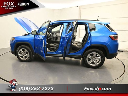 Used 2023 Jeep Compass Latitude w/ Convenience Group image 34