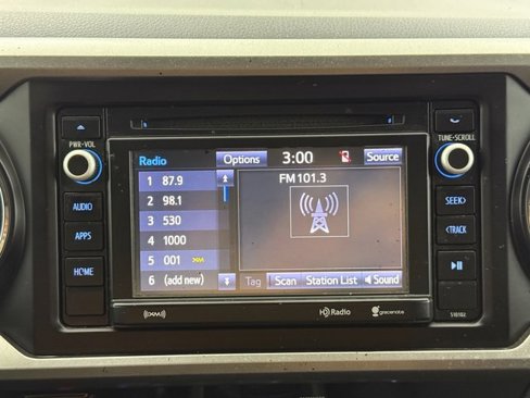 Used 2017 Toyota Tacoma SR5 image 16