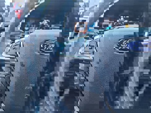 Used 2016 Ford Edge SEL w/ Equipment Group 201A image 21