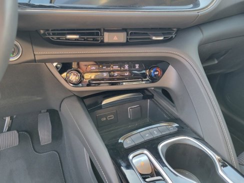 Used 2023 Buick Envision Preferred image 15