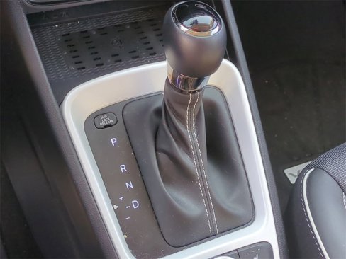 Certified 2024 Hyundai Venue Limited image 17