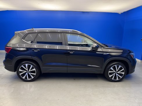 Used 2023 Volkswagen Taos SE image 7