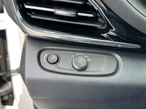 New 2025 Buick Envista Avenir image 33