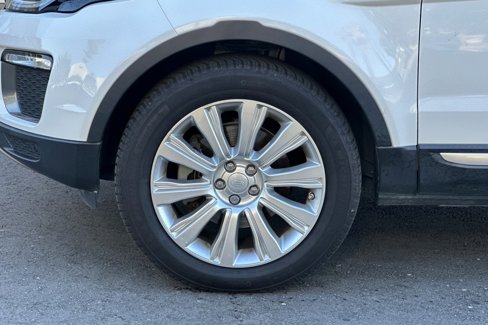 Used 2016 Land Rover Range Rover Evoque HSE image 11