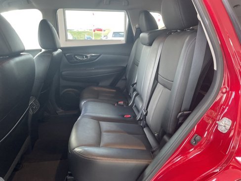 Used 2017 Nissan Rogue SL image 11