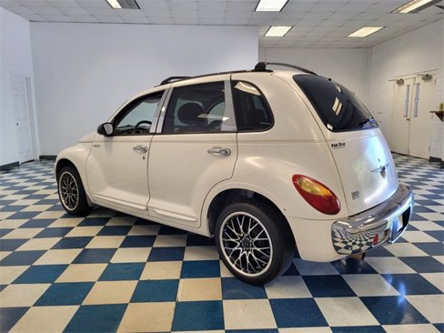 Used 2001 Chrysler PT Cruiser image 9