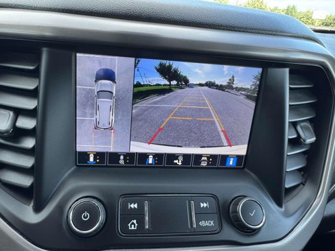 Used 2022 GMC Acadia AT4 w/ Technology Package image 36