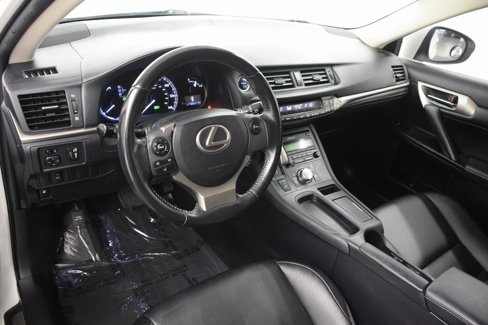Used 2016 Lexus CT 200h image 18
