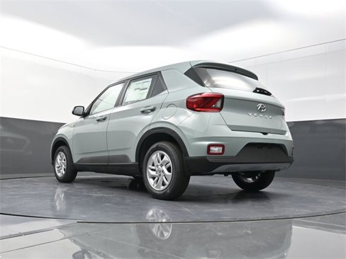 New 2025 Hyundai Venue SE image 33